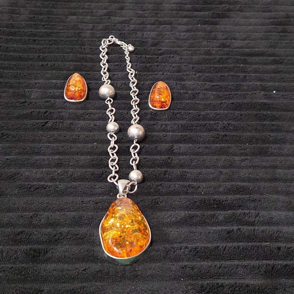 Vintage Faux Amber Necklace Clip On Earrings Set Silver Tone Teardrop Shimmer - Picture 1 of 16